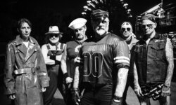 Οι rock’n’roll heroes Turbonegro επιστρέφουν στην Αθήνα!