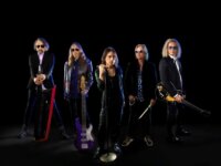 FOREIGNER: Έρχονται για πρώτη φορά στην Ελλάδα!