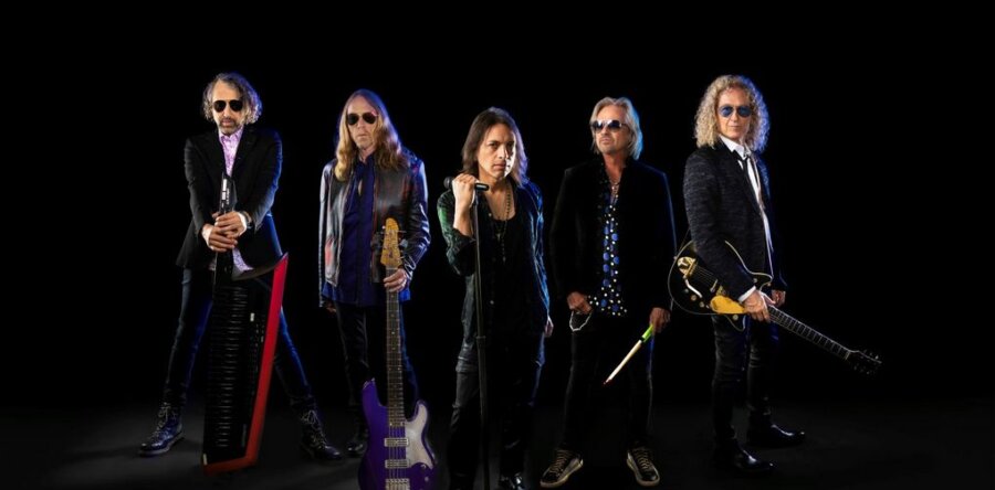 FOREIGNER: Έρχονται για πρώτη φορά στην Ελλάδα!
