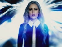 Alissa White-Gluz: Κυκλοφορεί το πρώτο της solo single “The Room Where She Died” στο οποίο παίζει & ηλ.κιθάρα