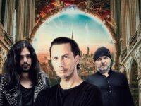 Star.Gate: Δείτε το video clip για το καινούργιο τραγούδι τους ‘The Moment Of A Lifetime’.