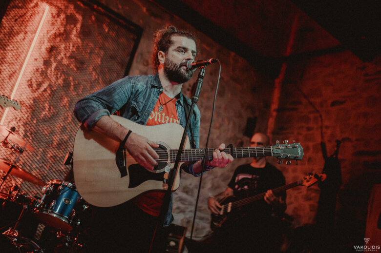 Jon Voyager: Κυκλοφόρησε το νέο του single με τίτλο “Embers”