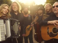 Sold out η συναυλία του Robert Plant με τους Saving Grace και τη Suzi Dian στο Sani Festival!