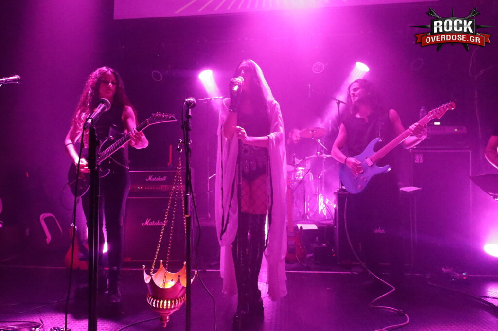 Moira's Touch Live @ Temple credits Panagiotis Papandreopoulos 