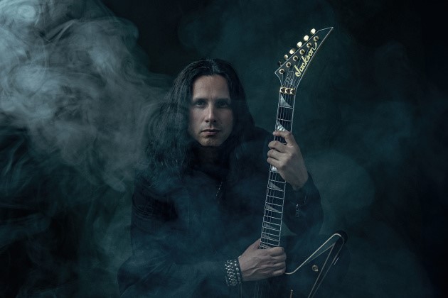 GUS G: Ίσως είναι ένας από τους τελευταίους αληθινούς Guitar Heroes που έχουν απομείνει