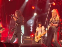 ALICE COOPER: Έκανε την έκπληξη διασκευάζοντας το “Smells Like Teen Spirit” των NIRVANA (Βίντεο)