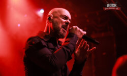 Ανταπόκριση: ROY KHAN performing “The Black Halo” and beyond – Seven Spires @ Gagarin 205 Αθήνα 17/04/2026