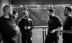 Tο νέο single των Playgrounded “Counting Embers” μόλις κυκλοφόρησε από την Pelagic Records!