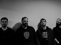 Το πρώτο single των Space Gravel με τίτλο ‘End of Days’ ξεκινάει δυνατά.
