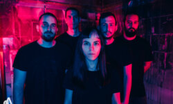 ALLOCHIRIA στο RockOverdose: «Το δύσκολο δεν είναι να γράψεις μουσική — είναι να κρατήσεις μια μπάντα ζωντανή.»