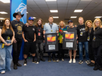 METALLICA: Πλατινένια απονομή για το “Reload” στο ΟΑΚΑ λίγο πριν τη μεγάλη συναυλία!