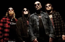 Bath Bloody Bath: Πως ένα project κατέληξε σε death metal υπερδύναμη