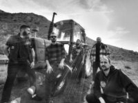 Το νέο album των desert punkers Κροταλίας με τίτλο “Ενός Λεπτού Σιγή”, κυκλοφόρησε από τη The Lab Records
