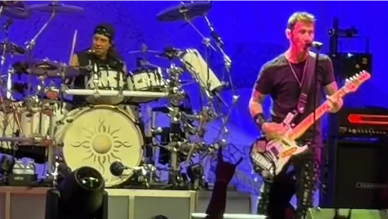 ΒΟΜΒΑ: Ο Mike Mangini (ex-Dream Theater) είναι ο νέος ντράμερ των GODSMACK!