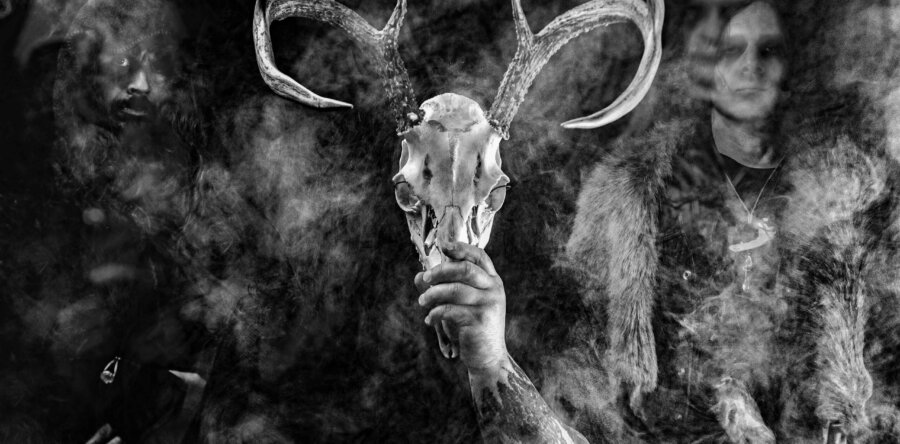 Οι Wolves in the Throne Room, μία από τις πιο επιδραστικές μπάντες του σύγχρονου αμερικανικού black metal, επιστρέφουν στην Αθήνα